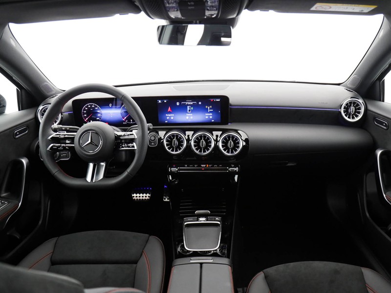 Mercedes Classe A 180 d amg line extra auto diesel nero