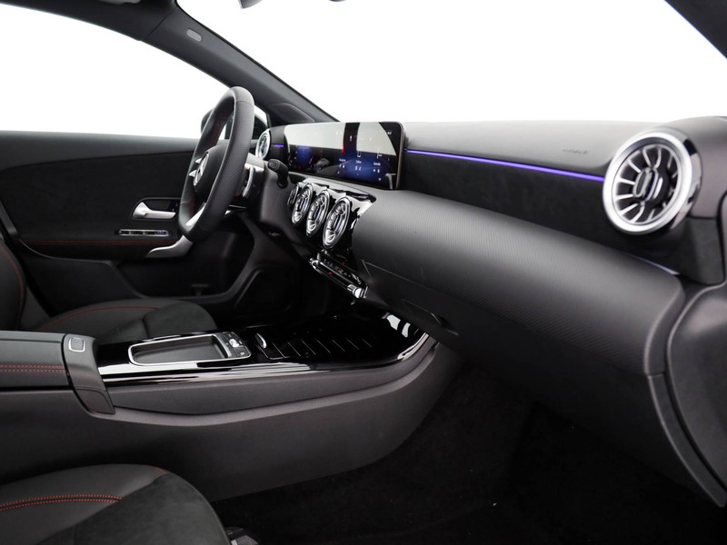 Mercedes Classe A 180 d amg line extra auto diesel nero