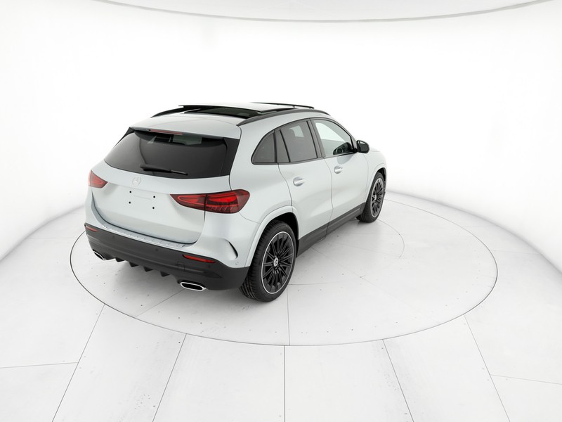 Mercedes GLA - foto 3