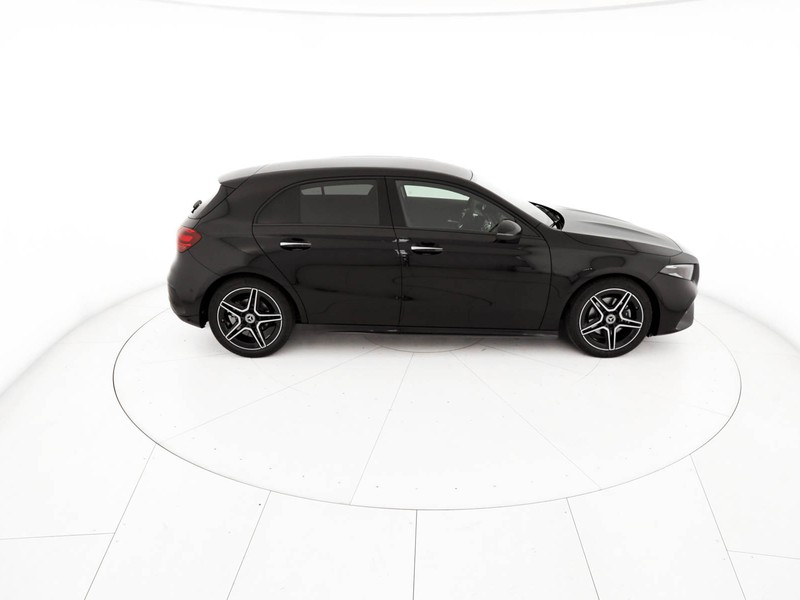 Mercedes Classe A 180 d amg line extra auto diesel nero