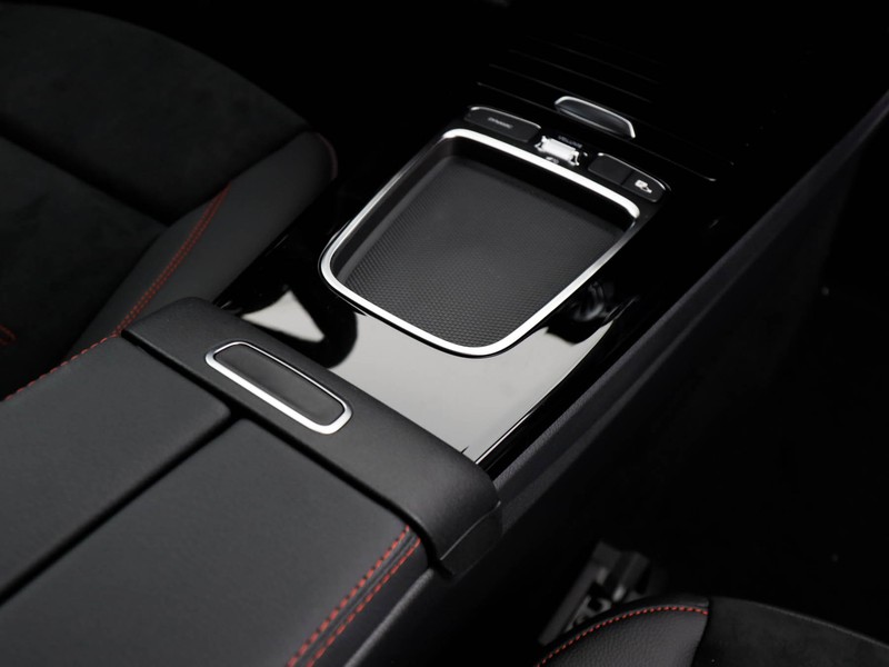Mercedes Classe A 180 d amg line extra auto diesel nero