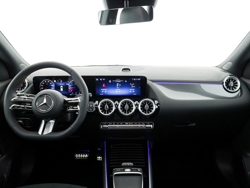 Mercedes GLA 200 d amg line extra auto diesel argento