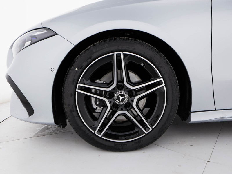 Mercedes Classe A 180 d amg line extra auto diesel argento