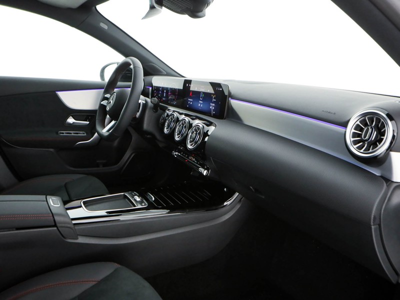 Mercedes Classe A 180 d amg line extra auto diesel argento