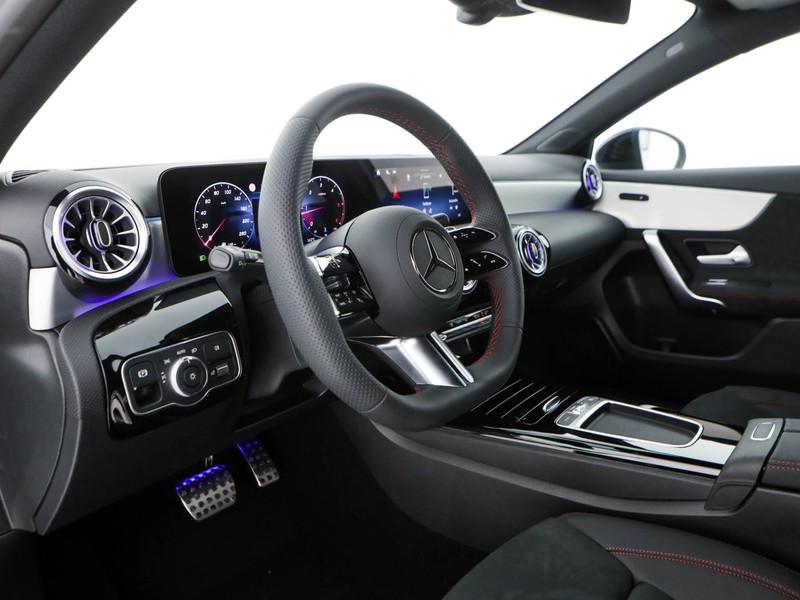 Mercedes Classe A 180 d amg line extra auto diesel argento