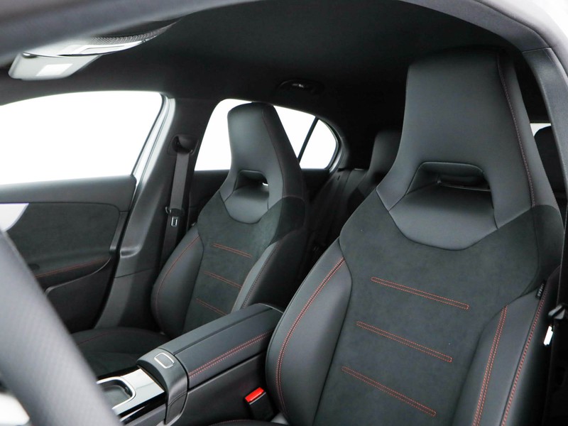 Mercedes Classe A 180 d amg line extra auto diesel argento