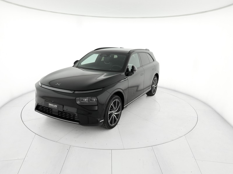 XPENG G9 94,6 kwh long range rwd elettrica nero