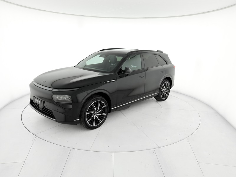 XPENG G9 94,6 kwh long range rwd elettrica nero