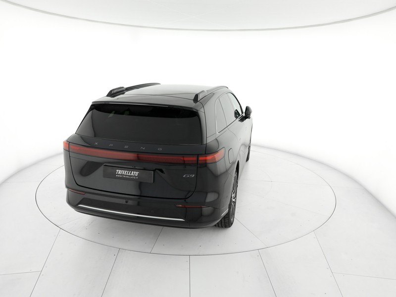 XPENG G9 94,6 kwh long range rwd elettrica nero