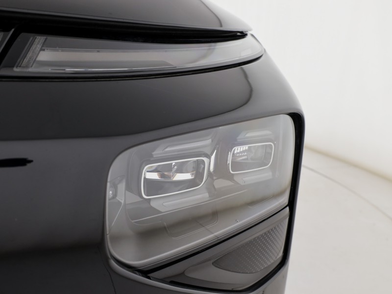XPENG G9 94,6 kwh long range rwd elettrica nero