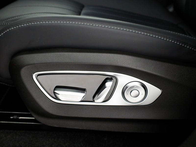 XPENG G9 94,6 kwh long range rwd elettrica nero
