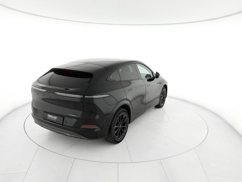 XPENG G9 94,6 kwh performance awd elettrica nero