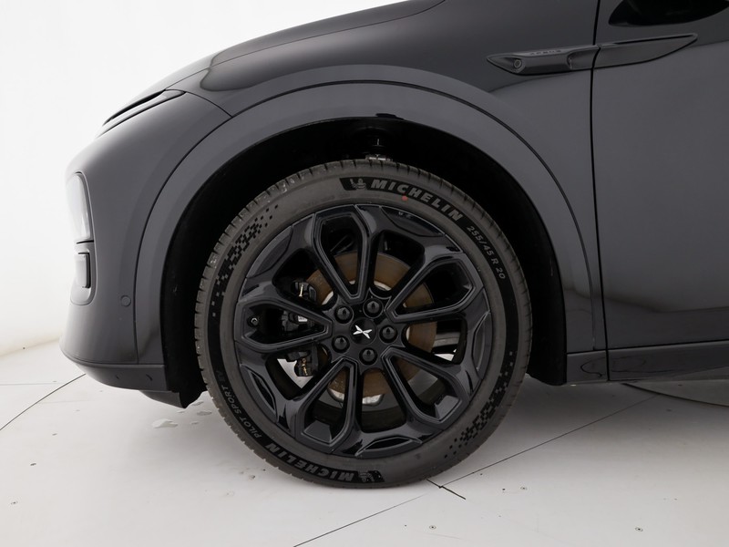 XPENG G9 94,6 kwh performance awd elettrica nero