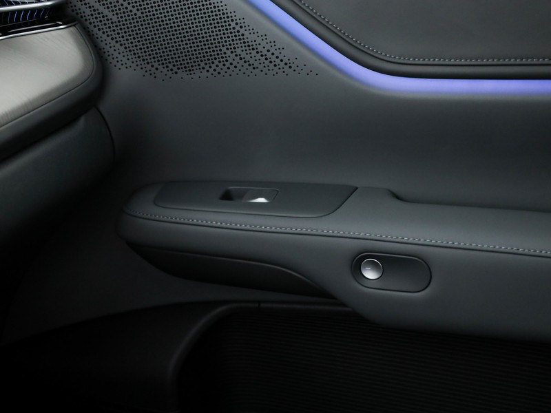XPENG G9 94,6 kwh performance awd elettrica nero