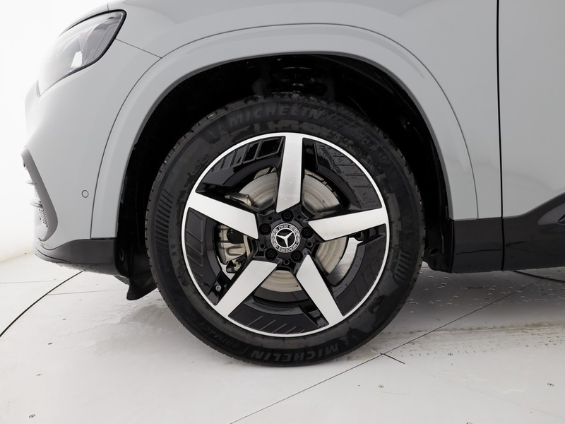 Mercedes GLB 180  grigio