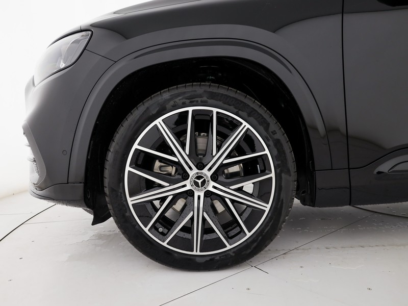 Mercedes GLB 180  nero