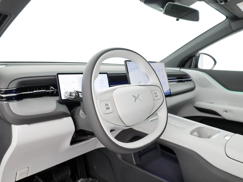 XPENG G6 XPENG RWD Standard Range elettrica nero