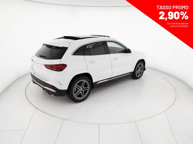 Mercedes GLA 200 d amg line advanced plus 4matic auto diesel bianco