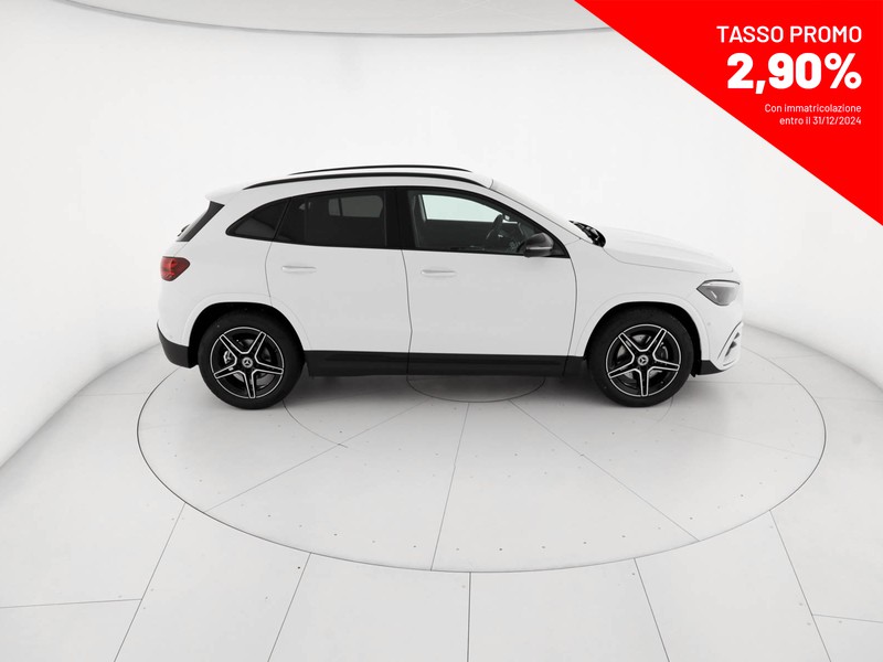 Mercedes GLA 180 d amg line advanced plus auto diesel bianco