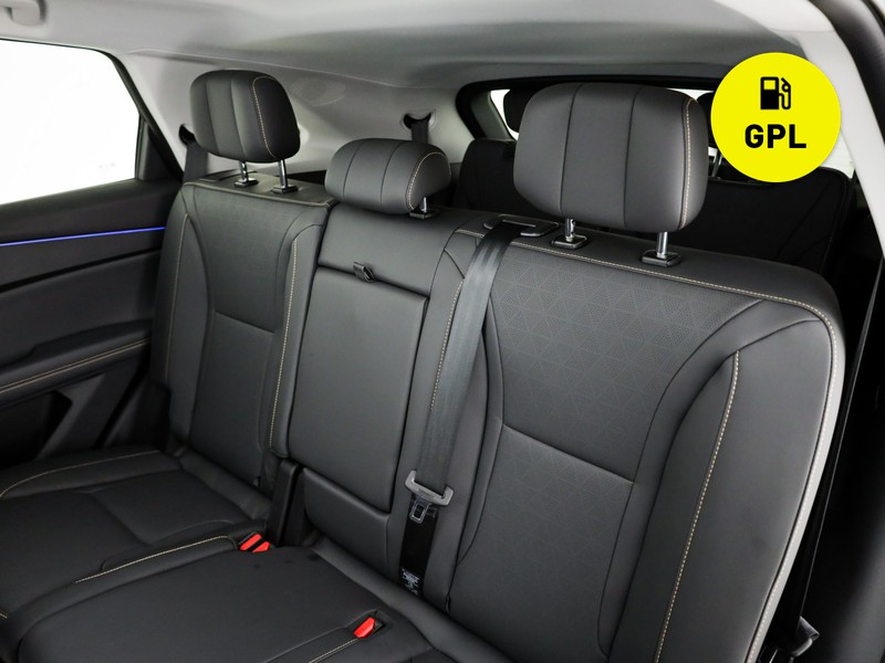 Sportequipe 8 GT SPORTEQUIPE 2.0 AWD BENZINA/GPL 7 POSTI  nero
