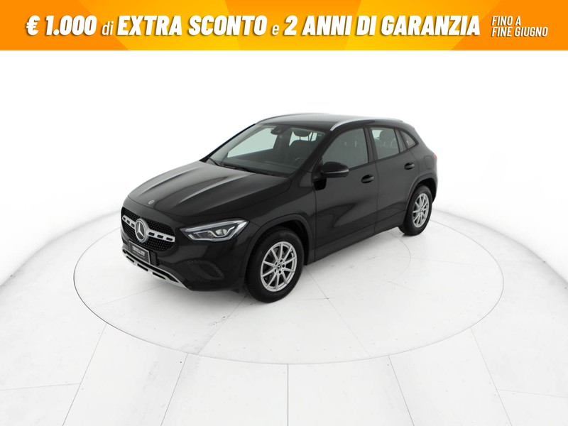 Mercedes GLA 180 d business extra auto diesel nero