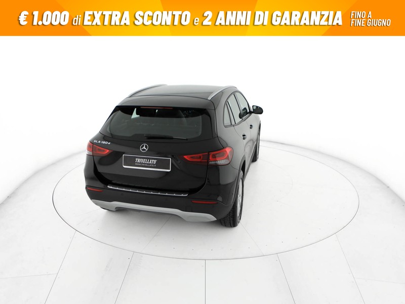 Mercedes GLA 180 d business extra auto diesel nero