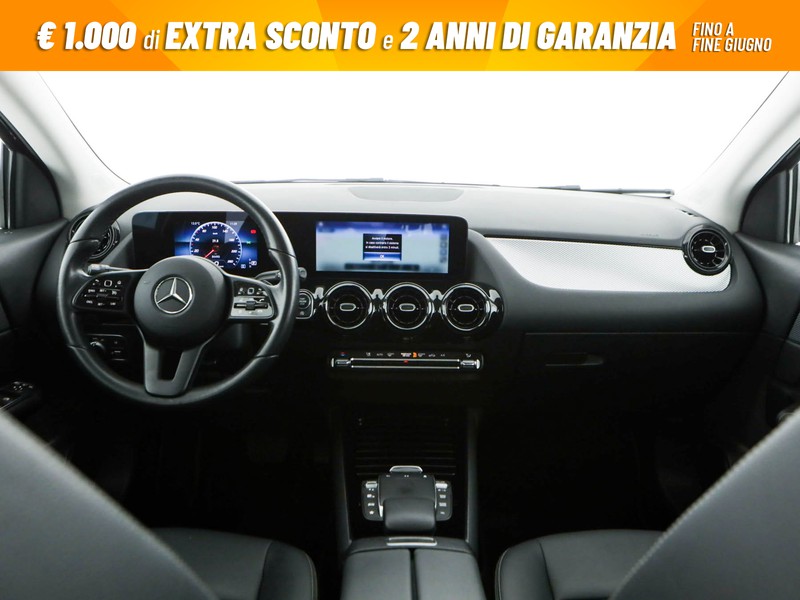 Mercedes GLA 180 d business extra auto diesel nero