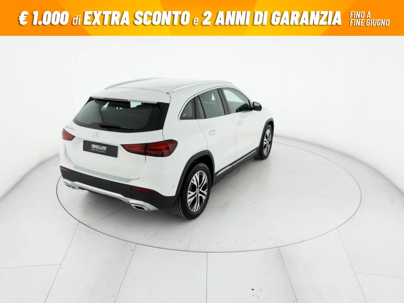 Mercedes GLA 180 d progressive advanced auto diesel bianco