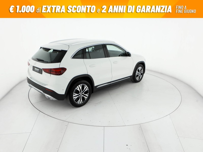 Mercedes GLA 180 d progressive advanced auto diesel bianco