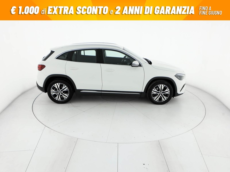 Mercedes GLA 180 d progressive advanced auto diesel bianco