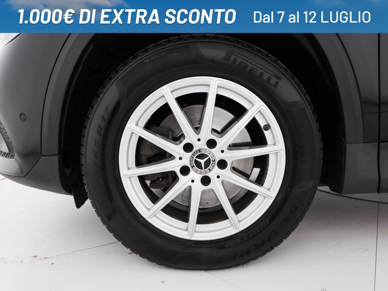 Mercedes GLA 180 d business extra auto