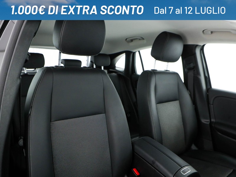 Mercedes GLA 180 d business extra auto