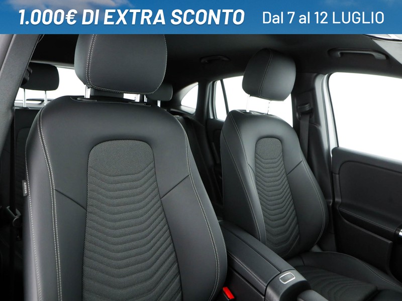 Mercedes GLA 200 d sport plus auto diesel argento