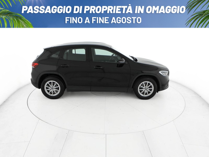Mercedes GLA 180 d business extra auto