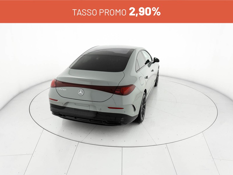 Mercedes CLA Coupè 250+ con tecnologia EQ