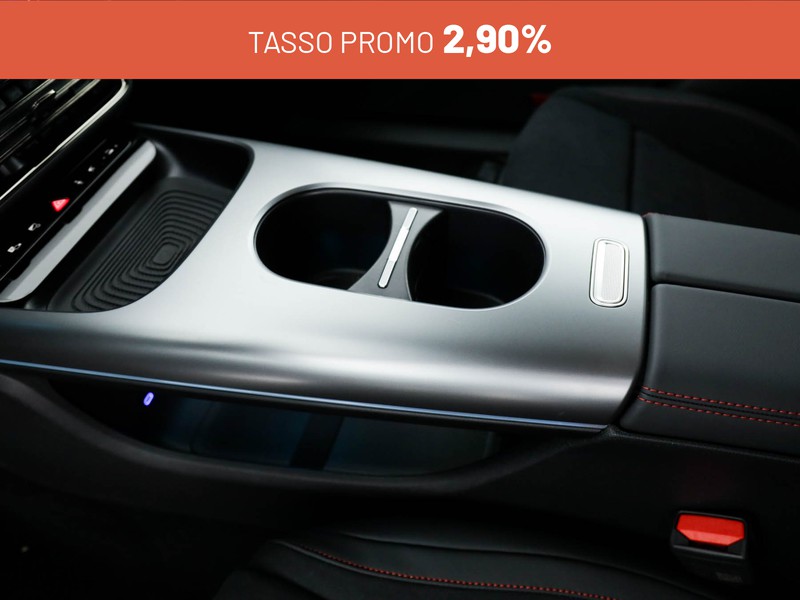 Mercedes CLA Coupè 250+ con tecnologia EQ