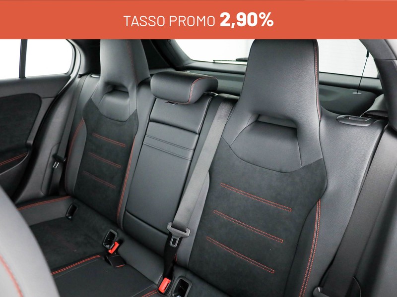 Mercedes Classe A 180 d amg line advanced plus auto diesel bianco