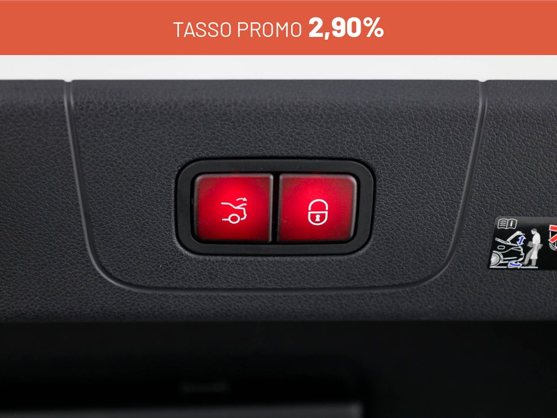 Mercedes CLA Coupè eq 250+ amg line premium elettrica bianco