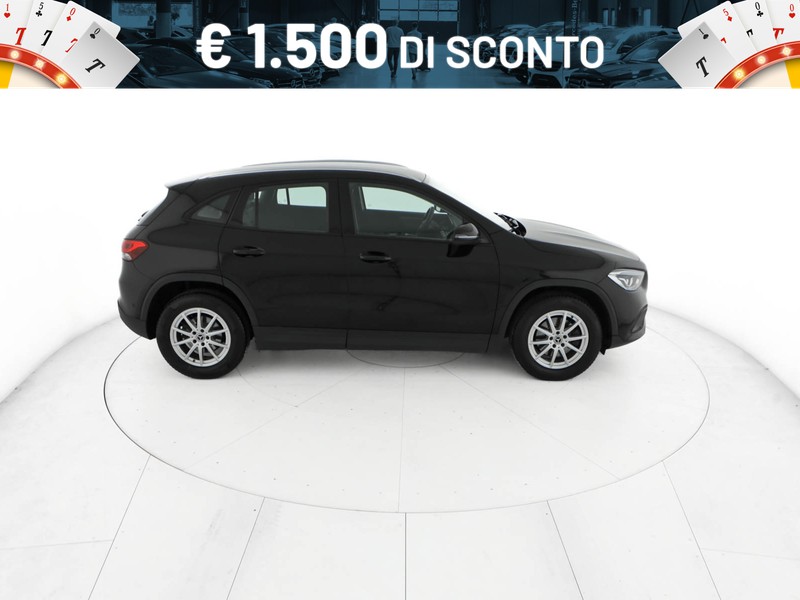 Mercedes GLA 180 d business extra auto