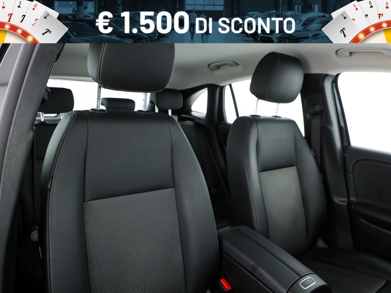 Mercedes GLA 180 d business extra auto
