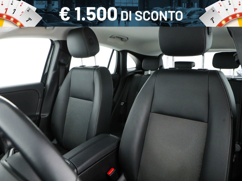 Mercedes GLA 180 d business extra auto