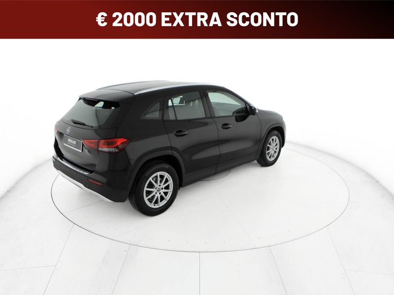 Mercedes GLA 180 d business extra auto