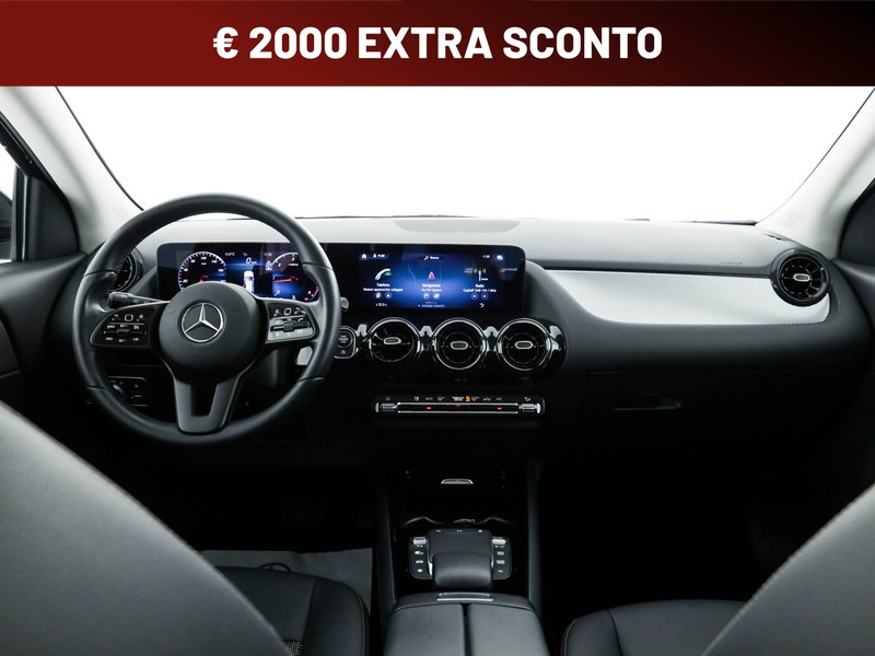 Mercedes GLA 180 d business extra auto