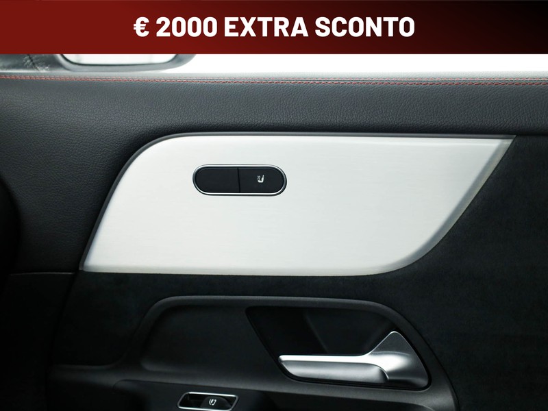 Mercedes GLA 180 d amg line premium plus auto diesel nero