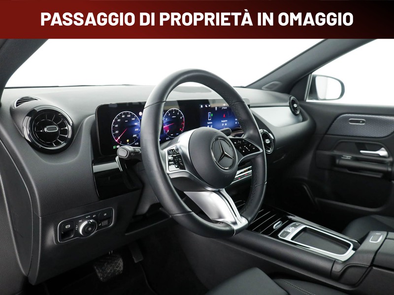 Mercedes GLA 180 advanced auto ibrido nero