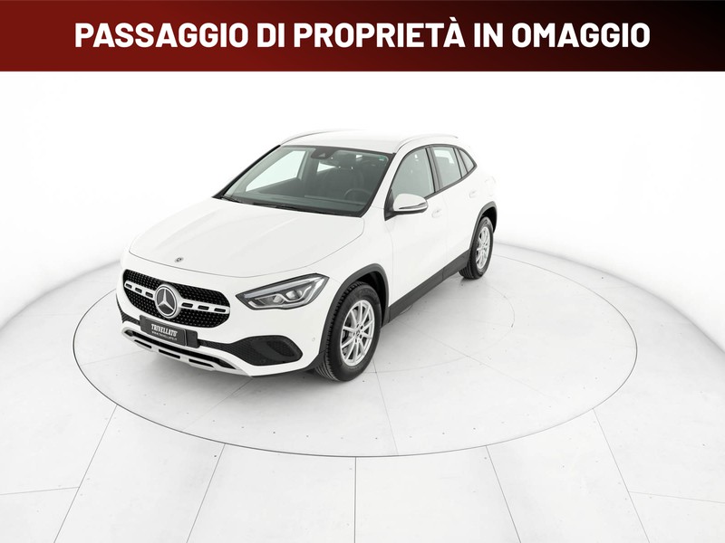 Mercedes GLA 180 d business auto diesel bianco