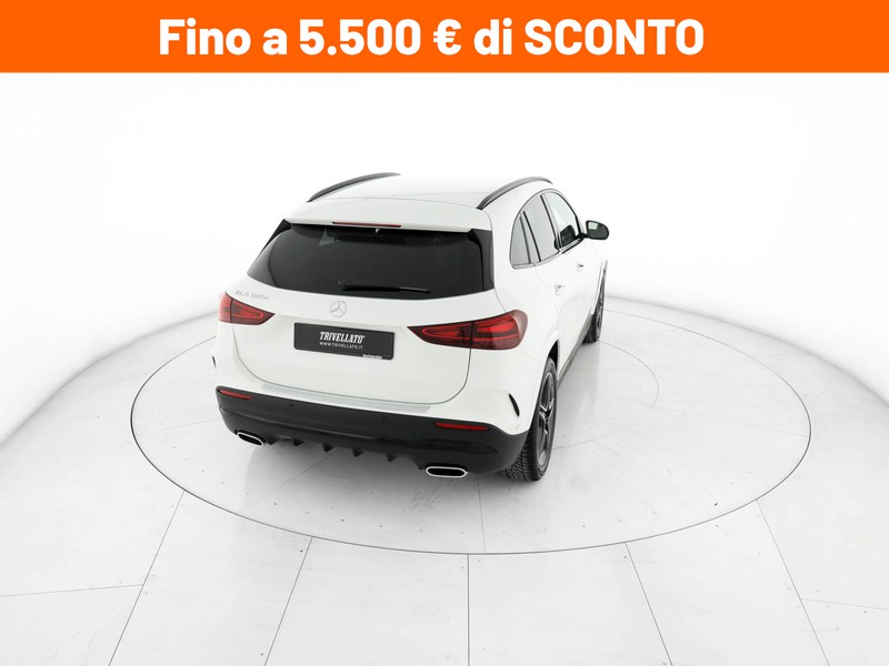 Mercedes GLA 180 d amg line premium auto diesel bianco