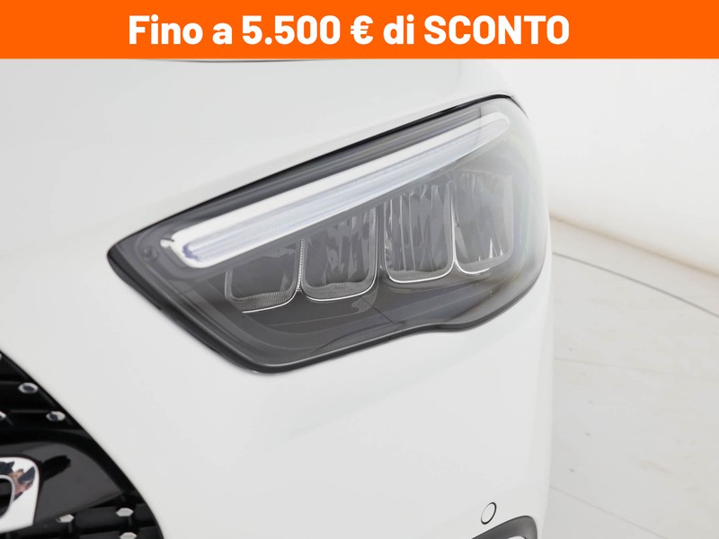 Mercedes GLA 180 d amg line premium auto diesel bianco