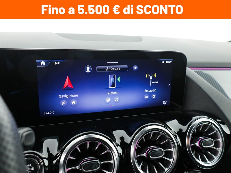 Mercedes GLA 180 d amg line premium auto diesel bianco