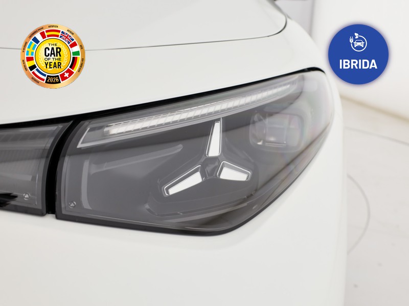 Mercedes CLA Coupè 200 amg line premium plus auto ibrido bianco